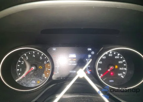 2018 Jeep Compass Latitude z USA, uszkodzony, nr VIN 3C4NJDBB8JT262460